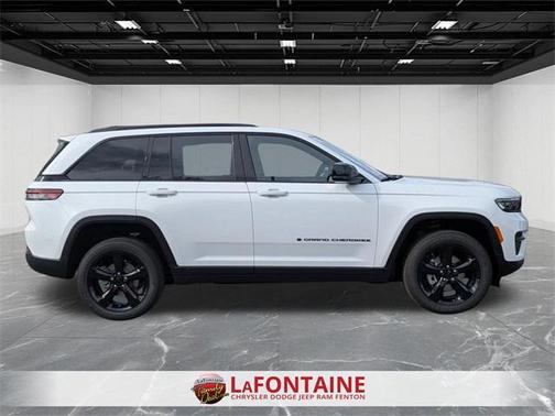 2025 Jeep Grand Cherokee Altitude