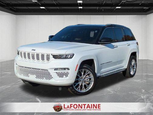 Bright White Clearcoat 2022 Jeep Grand Cherokee Summit