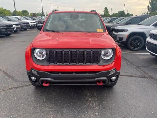 2023 Jeep Renegade Trailhawk