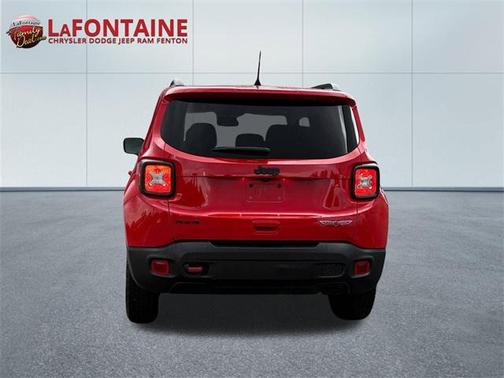 2023 Jeep Renegade Trailhawk