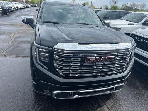 Onyx Black 2023 GMC Sierra 1500 Denali