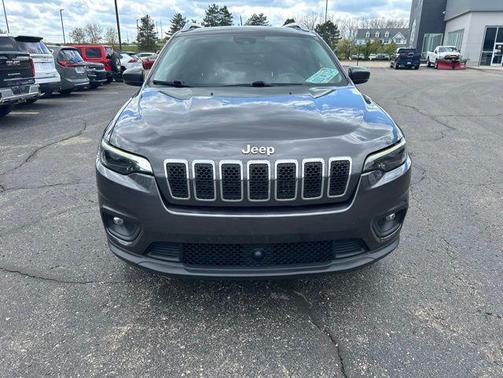 Granite Crystal Metallic Clearcoat 2021 Jeep Cherokee Latitude Lux