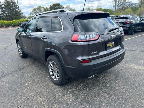 Granite Crystal Metallic Clearcoat 2021 Jeep Cherokee Latitude Lux