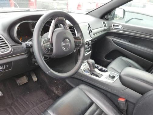 Photo 6 of 6 of 2019 Jeep Grand Cherokee Limited