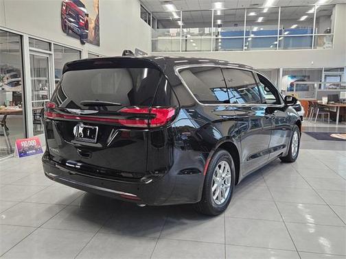 2026 Chrysler Pacifica L