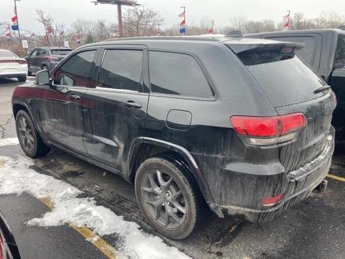 Photo 4 of 7 of 2021 Jeep Grand Cherokee Limited
