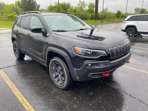 2022 Jeep Cherokee Trailhawk