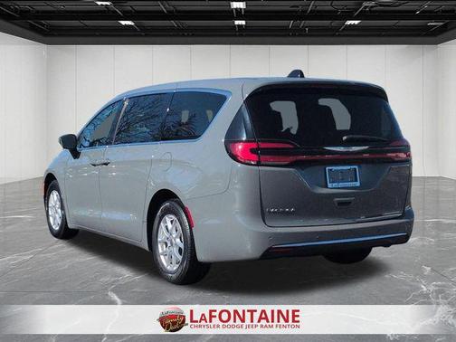 Gray Clearcoat 2023 Chrysler Pacifica Touring L