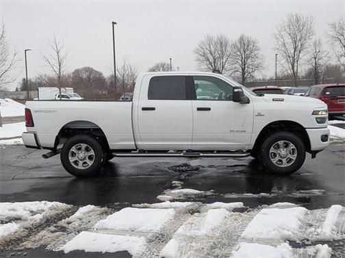 2026 RAM 2500 Big Horn Crew Cab 4x4 6'4' Box