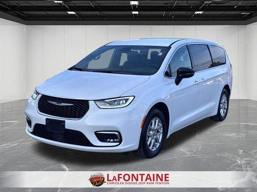 2025 Chrysler Pacifica L