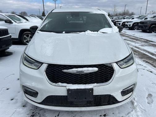 2025 Chrysler Pacifica L