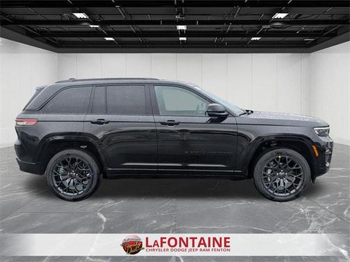 2025 Jeep Grand Cherokee Summit