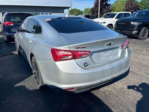 Silver Ice Metallic 2020 Chevrolet Malibu FWD LT