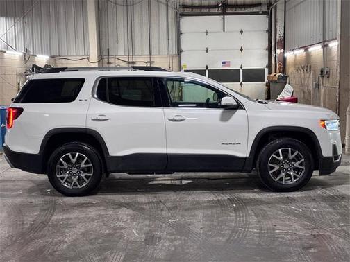 2023 GMC Acadia FWD SLT