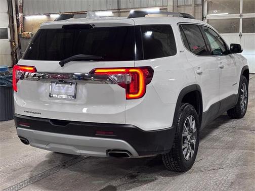 2023 GMC Acadia FWD SLT