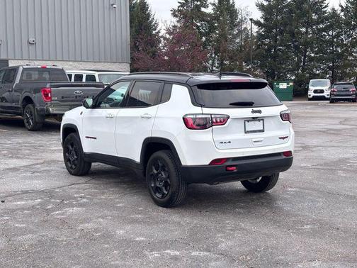 2023 Jeep Compass Trailhawk