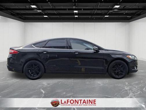 Tuxedo Black Metallic 2015 Ford Fusion SE