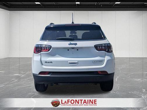 Bright White Clearcoat 2025 Jeep Compass Limited