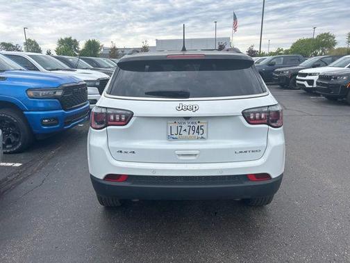 Bright White Clearcoat 2025 Jeep Compass Limited