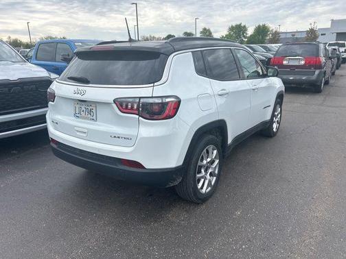 Bright White Clearcoat 2025 Jeep Compass Limited