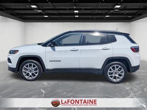 Bright White Clearcoat 2025 Jeep Compass Limited