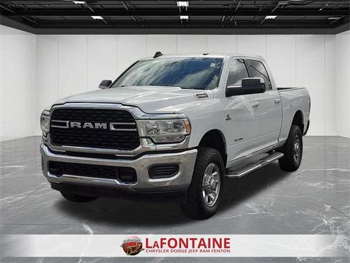 2022 RAM 2500 Big Horn Crew Cab 4x4 6'4' Box