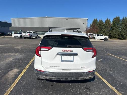 2024 GMC Terrain AWD AT4