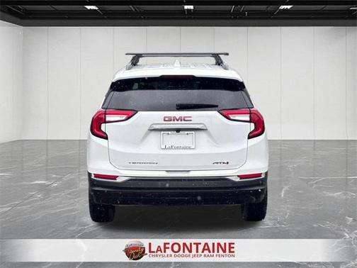 2024 GMC Terrain AWD AT4