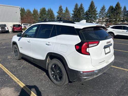 2024 GMC Terrain AWD AT4
