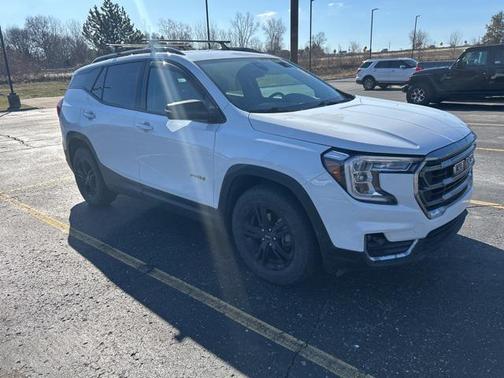2024 GMC Terrain AWD AT4