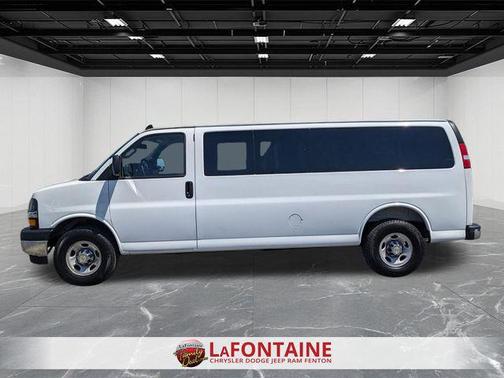 Summit White 2025 Chevrolet Express 3500 RWD 3500 Extended Wheelbase LT