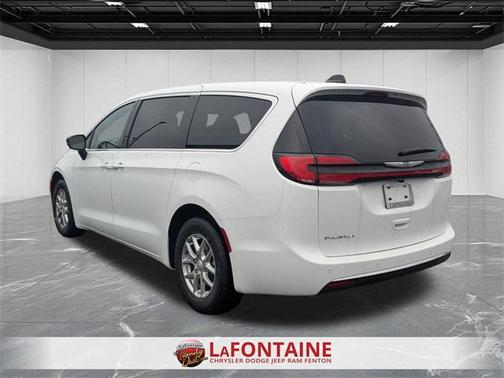 2026 Chrysler Pacifica L