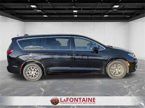 2026 Chrysler Pacifica L