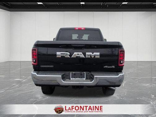 Diamond Black Crystal Pearlcoat 2026 RAM 2500 Big Horn Crew Cab 4x4 6'4' Box