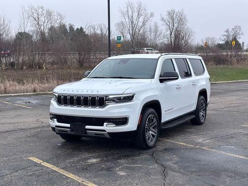2025 Jeep Wagoneer L Series II 4x4