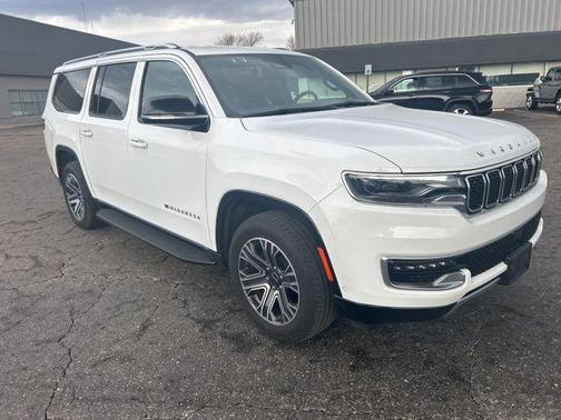 2025 Jeep Wagoneer L Series II 4x4