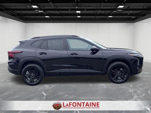 Black Metallic 2025 Chevrolet Trax FWD ACTIV