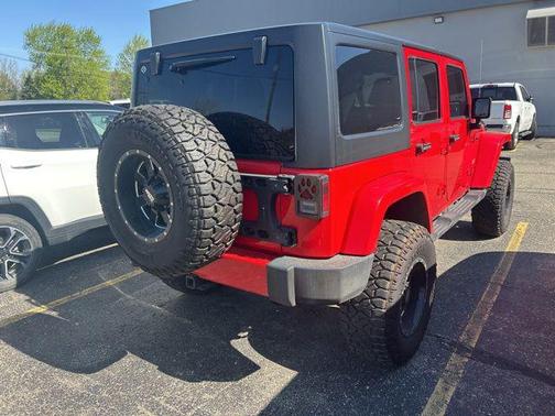 Firecracker Red Clearcoat 2016 Jeep Wrangler Unlimited Sahara