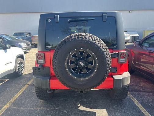 Firecracker Red Clearcoat 2016 Jeep Wrangler Unlimited Sahara