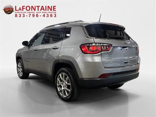 2023 Jeep Compass Latitude Lux