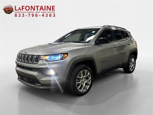 2023 Jeep Compass Latitude Lux