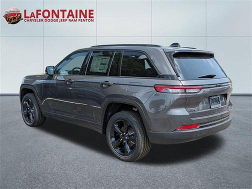 2025 Jeep Grand Cherokee Altitude