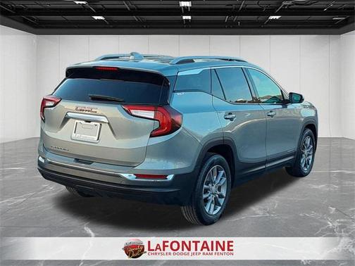 2024 GMC Terrain SLT