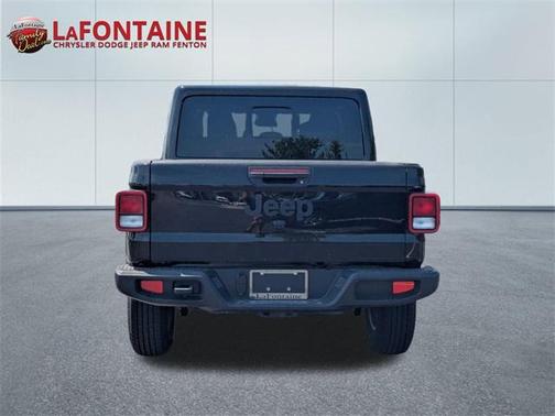 2025 Jeep Gladiator Sport S