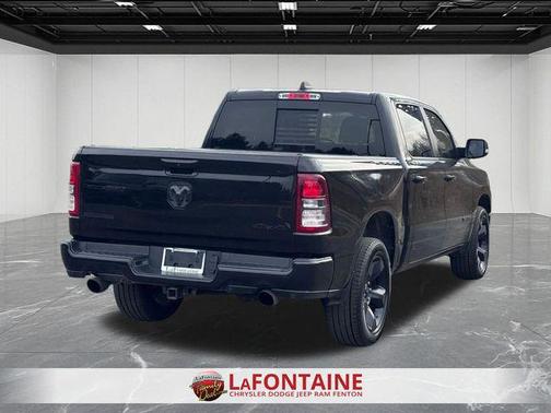 Diamond Black Crystal Pearlcoat 2019 RAM 1500 Big Horn