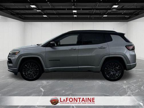 Billet Silver Metallic Clearcoat 2022 Jeep Compass High Altitude