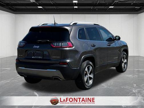 Granite Crystal Metallic Clearcoat 2019 Jeep Cherokee Limited