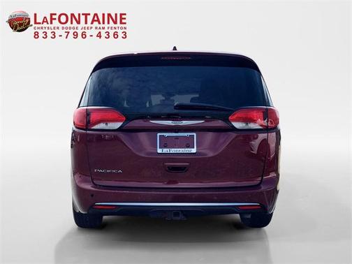 2020 Chrysler Pacifica Touring