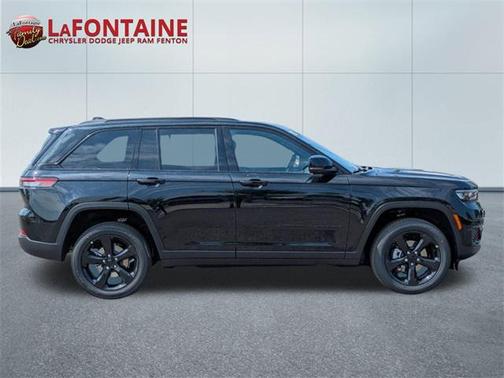 2025 Jeep Grand Cherokee Altitude