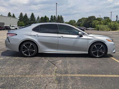 Celestial Silver Metallic 2020 Toyota Camry XSE